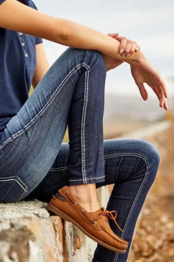 Sale ariat Antigua dames båtsko Walnut