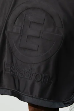 Hot eskadron Dynamic SS24 Dura Emblem Svettepledd black