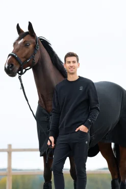 Hot eskadron Dynamic SS24 Dura Emblem Svettepledd black