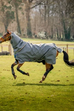 Best horseware Amigo Bravo 12 Plus Bundle Utedekken 50g, med 2 underdekken DarkShadow/Navy&Rose