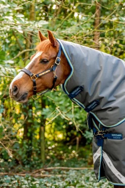Online horseware Amigo Bravo 12 Plus utedekken med avtakbar hals, 400g Shadow/Navy&BlueHaze
