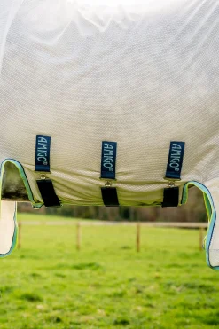 Online horseware Amigo Bug Buster fluedekken med avtakbar halsdel Chalk/Navy&BlueHaze