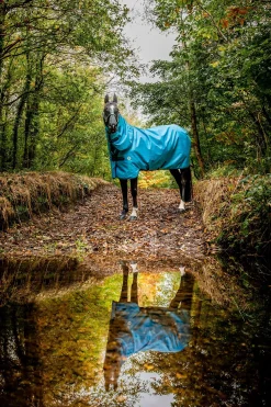 horseware Amigo Hero 900 Revive Plus utedekken med avtakbar hals, 50 gram OceanBlue