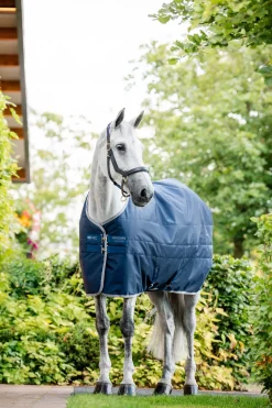 Outlet horseware Ionic Therapy Stalldekken, 50g ImperialBlue/Silver&Navy