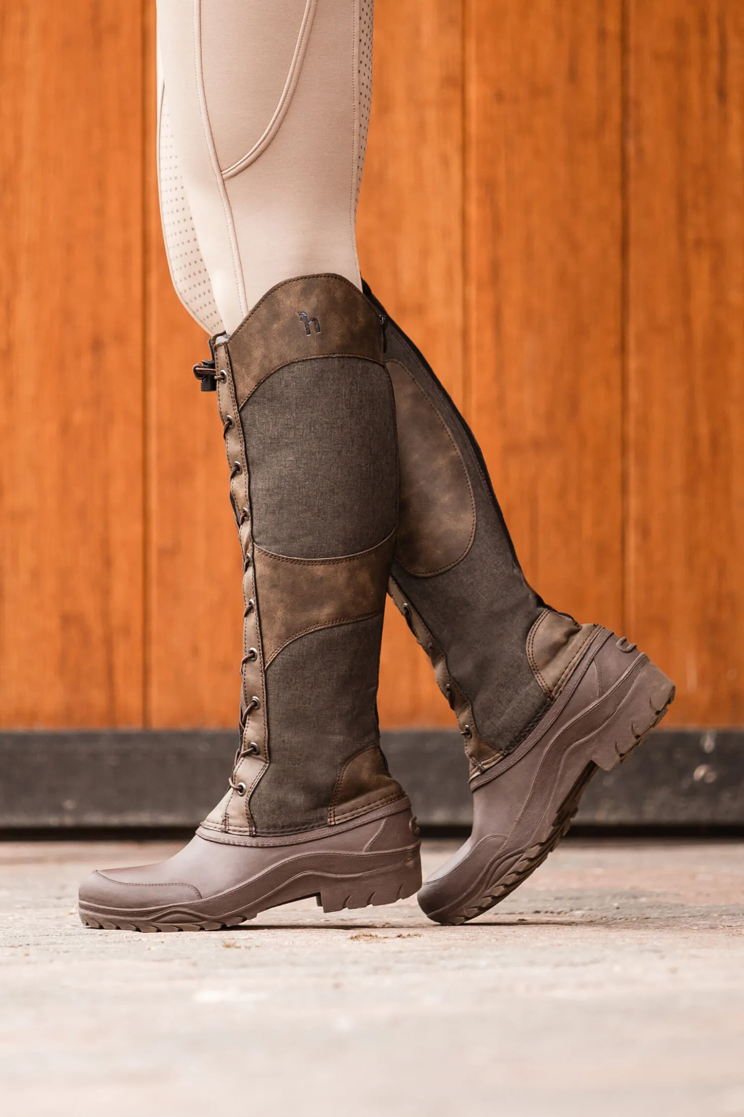 New horze Colorado termosko med glidelås bak, til dame Brown