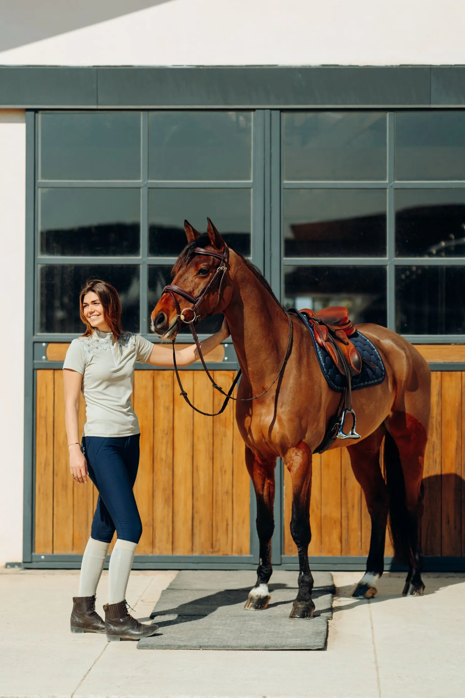 Sale horze Kaitlin kneforsterkede ridebukser med blomsterdetaljer, dame PeacoatDarkBlue