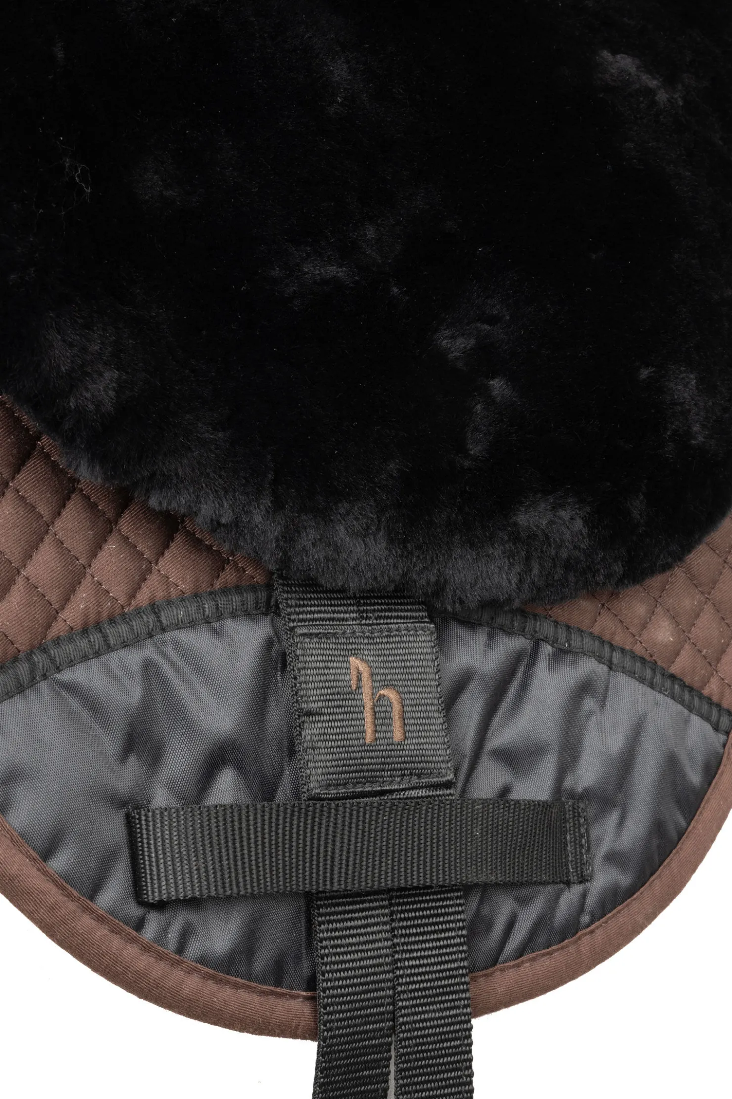 horze ridematte i sauefell Black