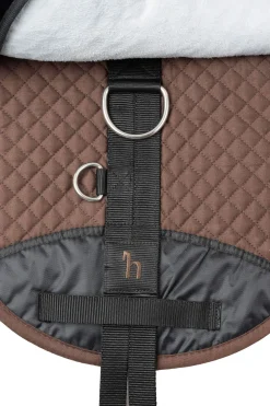 horze ridematte i sauefell Black