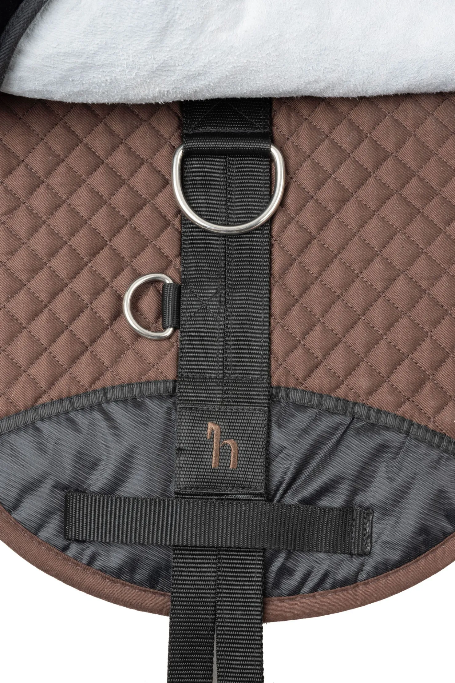 horze ridematte i sauefell Black