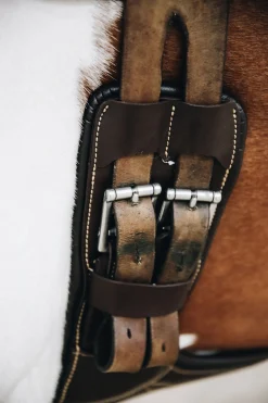 New kentucky Horsewear kort gjord med mageplate Brown