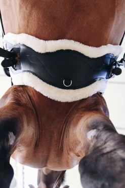 Sale kentucky Horsewear saueskinn anatomisk gjord, kort Black