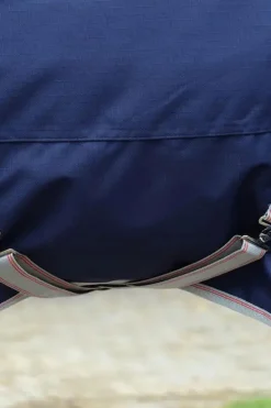 weatherbeeta Comfitec Essential utedekken med fast hals, 220g Navy/Silver/Red